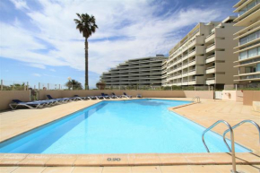 appartement vue mer dans residence avec piscine